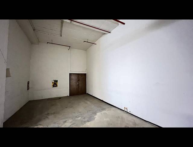 1,000M² WAREHOUSE TO LET IN NEW CENTRE